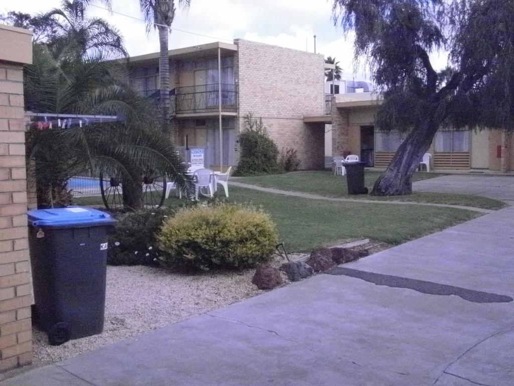 Karama Motor Inn Mildura Esterno foto